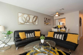 Homey Modern 2BR-15min to Gaslamp, SeaWorld, Beach, San Diego
